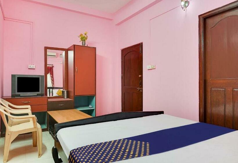 Triple Classic Room, Spot On Shree Renuka Residency Lodge