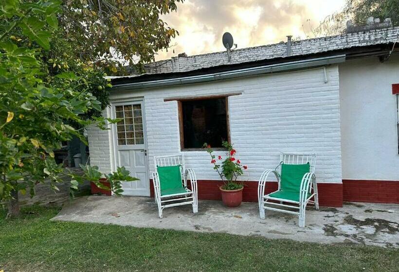 דירת חדר, La Posada De José