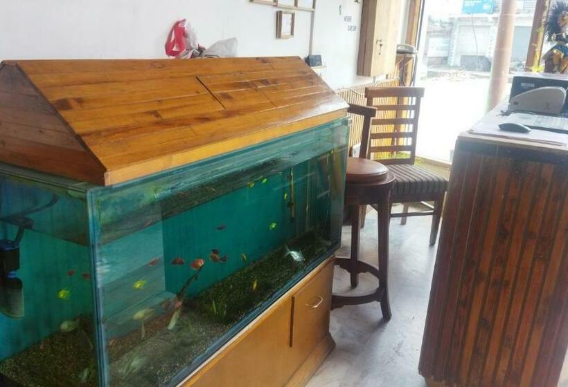 Номер Deluxe с Балконом, Cm Palace Pure Vegetarian