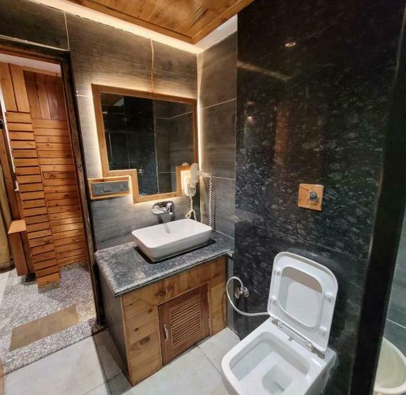 Номер Deluxe с Балконом, Cm Palace Pure Vegetarian