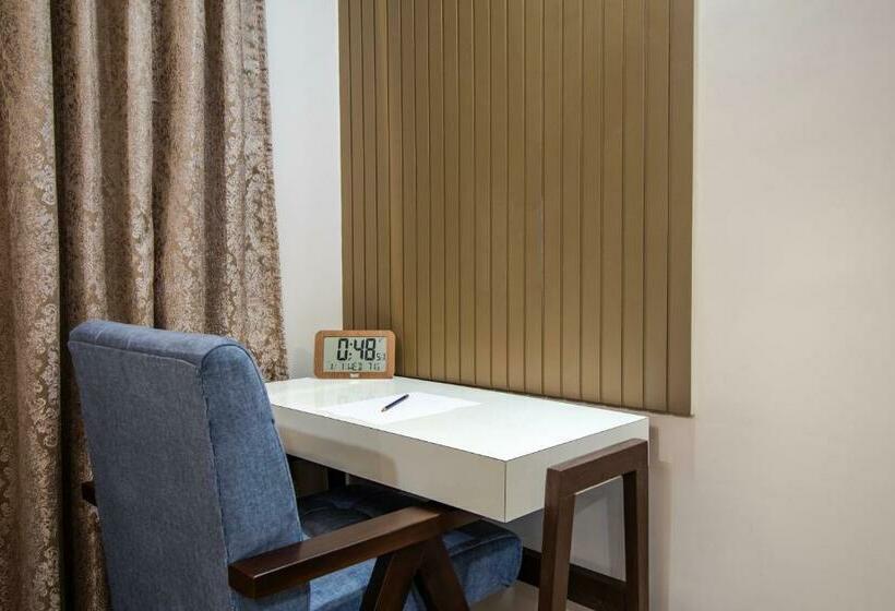 디럭스 룸, Elaf Residency