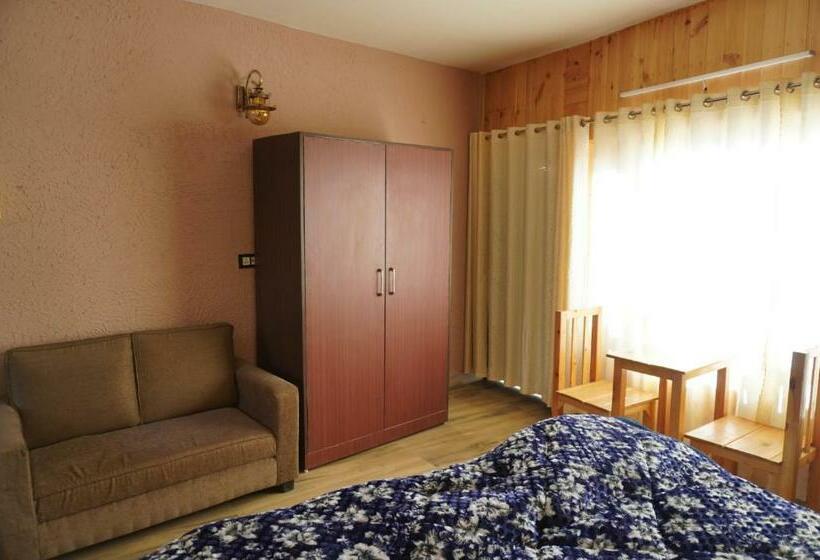 标准工作室带阳台, Saanjh Cafe & Resorts Pangoot