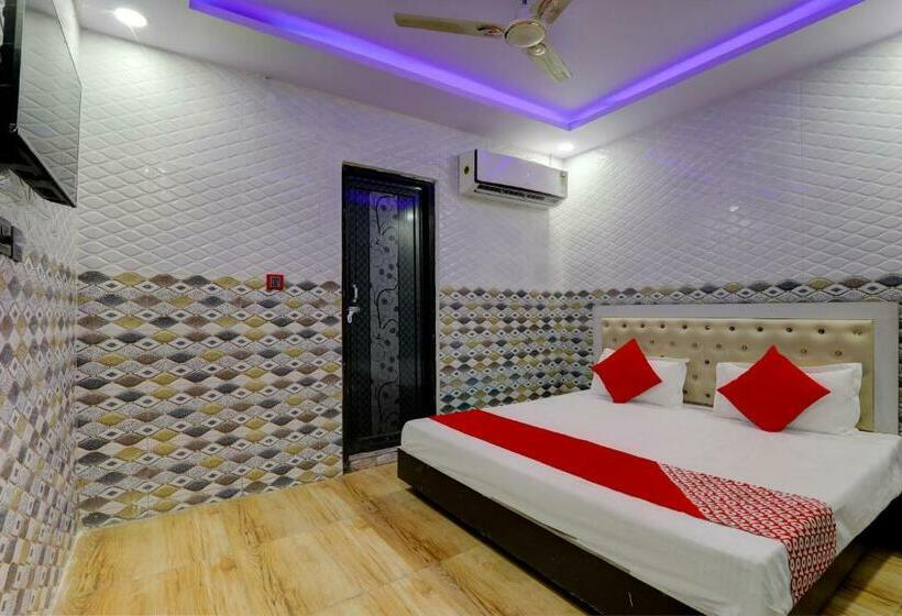 Quarto Triplo Clássico, Oyo Flagship Hotel Diamond Palace