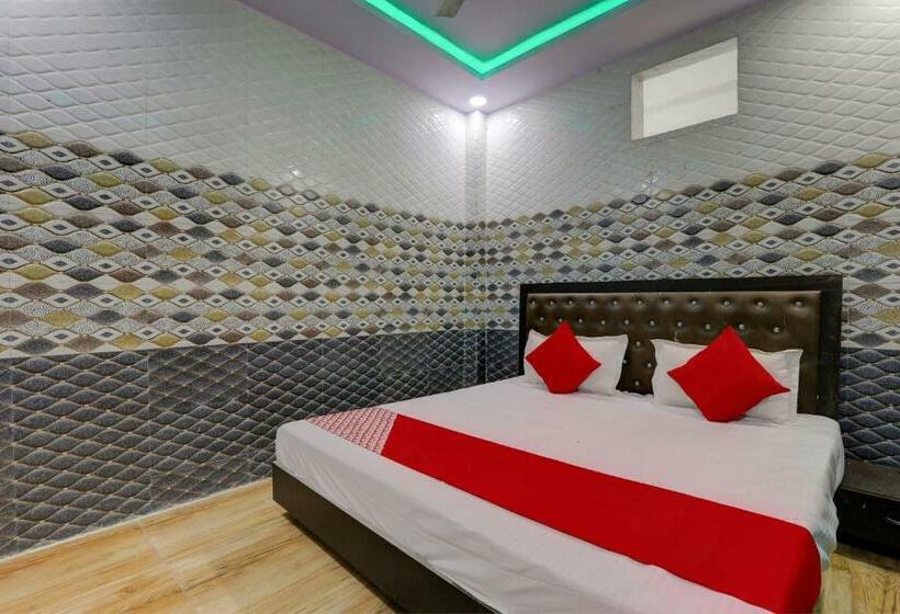 Quarto Triplo Clássico, Oyo Flagship Hotel Diamond Palace