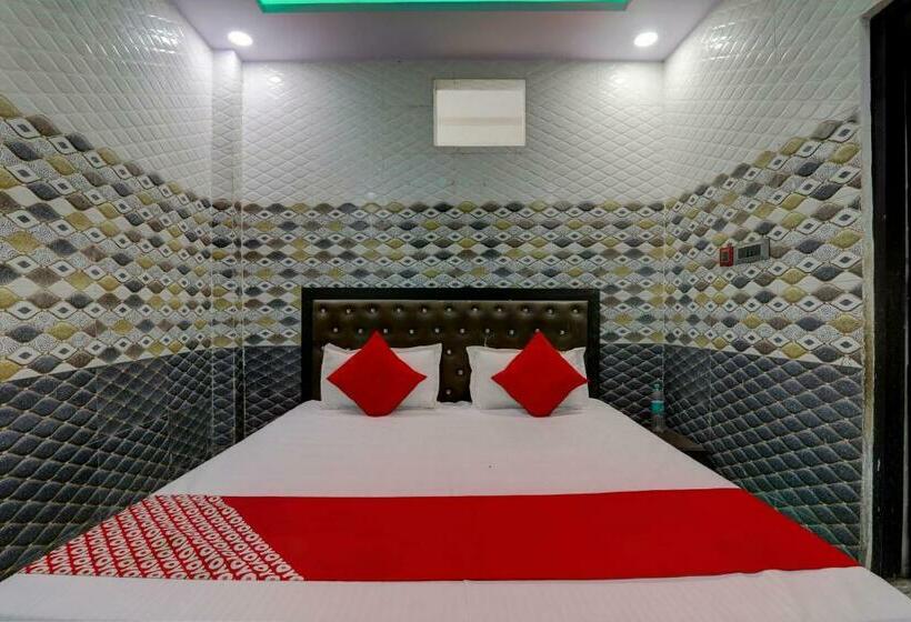 Quarto Triplo Clássico, Oyo Flagship Hotel Diamond Palace