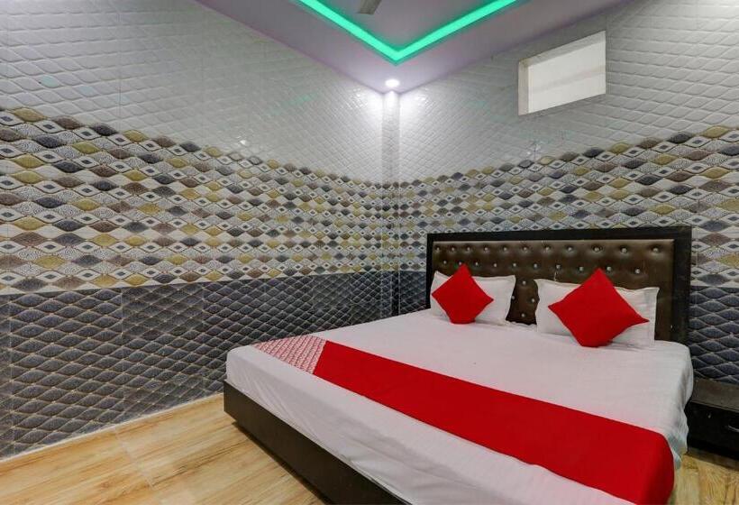 Quarto Triplo Clássico, Oyo Flagship Hotel Diamond Palace