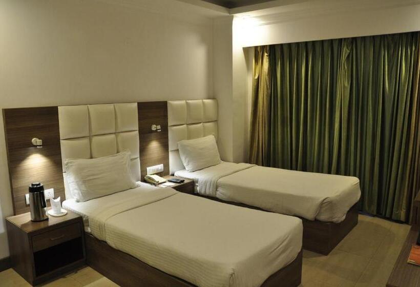 디럭스 룸 킹사이즈 침대, B S Plaza