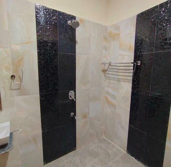 اتاق لوکس یک تخته, Grand Vijay