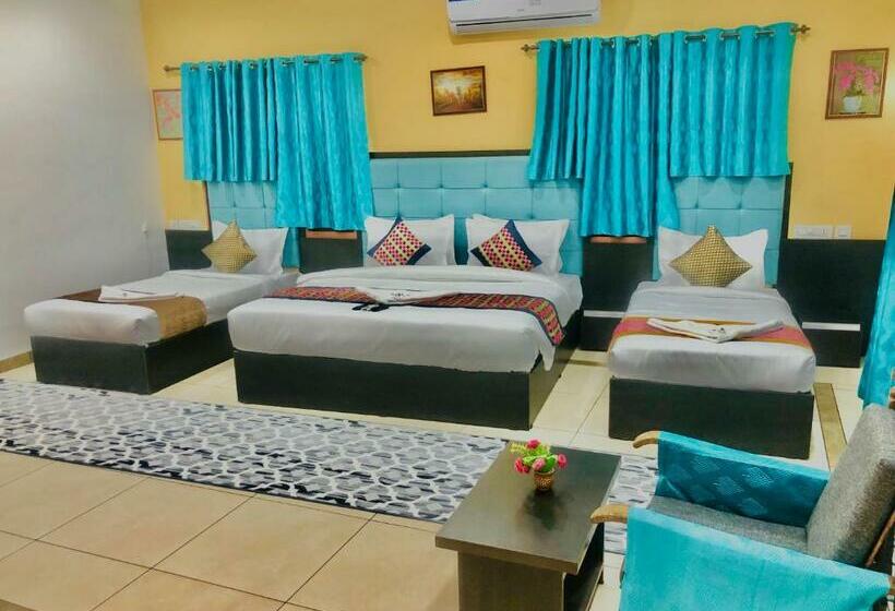 Family Room, Sea View In