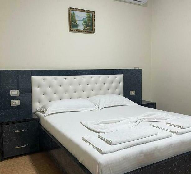 스탠다드 룸, Silvio