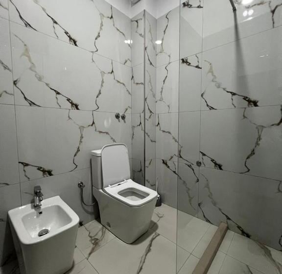 스탠다드 룸, Silvio