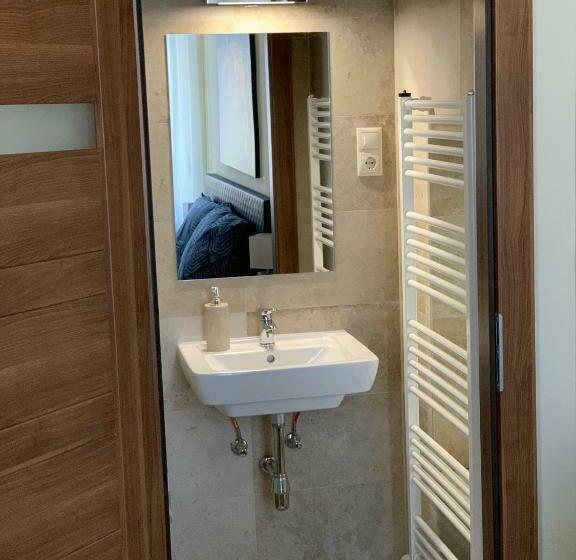 スタンダードルーム, Mayer Vendégház