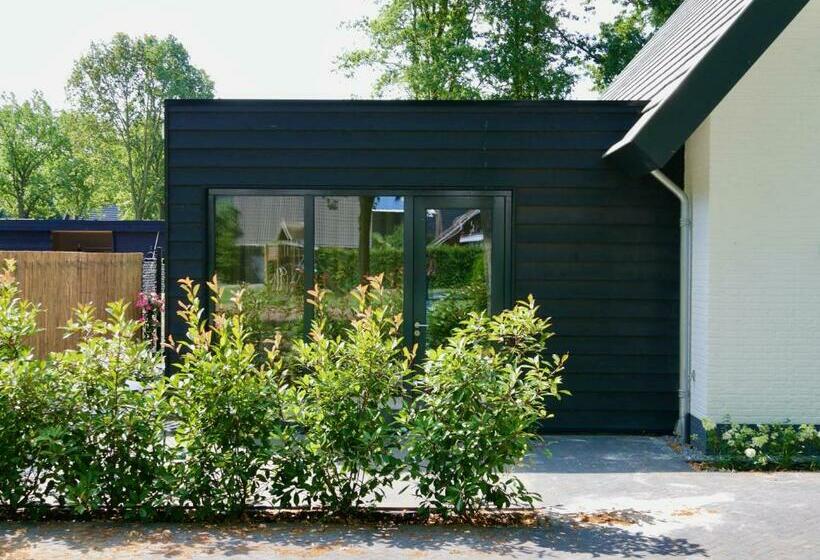 סוויטה עם טרסה, Bed & Breakfast Udens Buiten