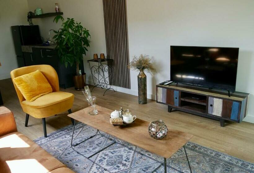 带露台的套间, Bed & Breakfast Udens Buiten