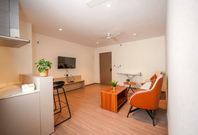 Люкс, Casa Hotel & Suites, Gachibowli, Hyderabad