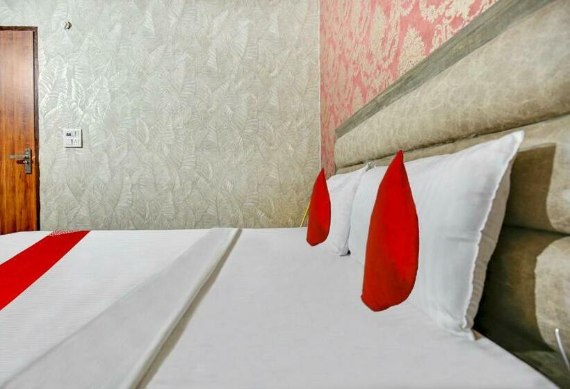 Трехместный Номер Классика, Oyo Flagship Brothers Barbecue