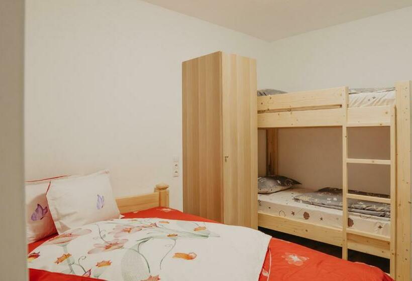 豪华家庭房间, Pensiunea Suzanne Băile Figa