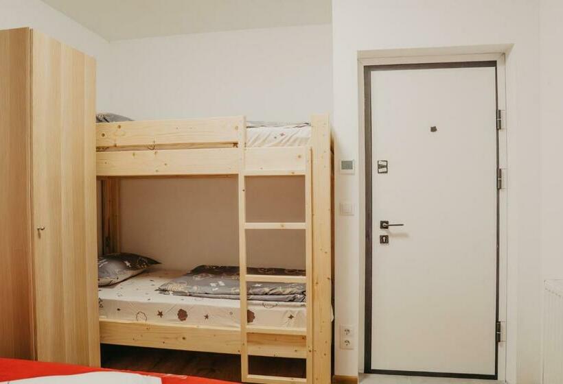 豪华家庭房间, Pensiunea Suzanne Băile Figa