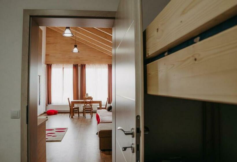 家庭套房, Pensiunea Suzanne Băile Figa