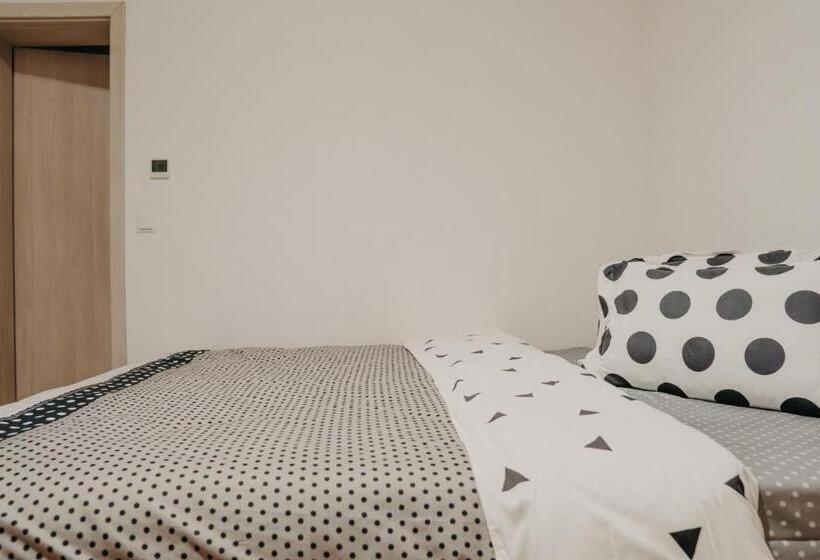 家庭套房, Pensiunea Suzanne Băile Figa