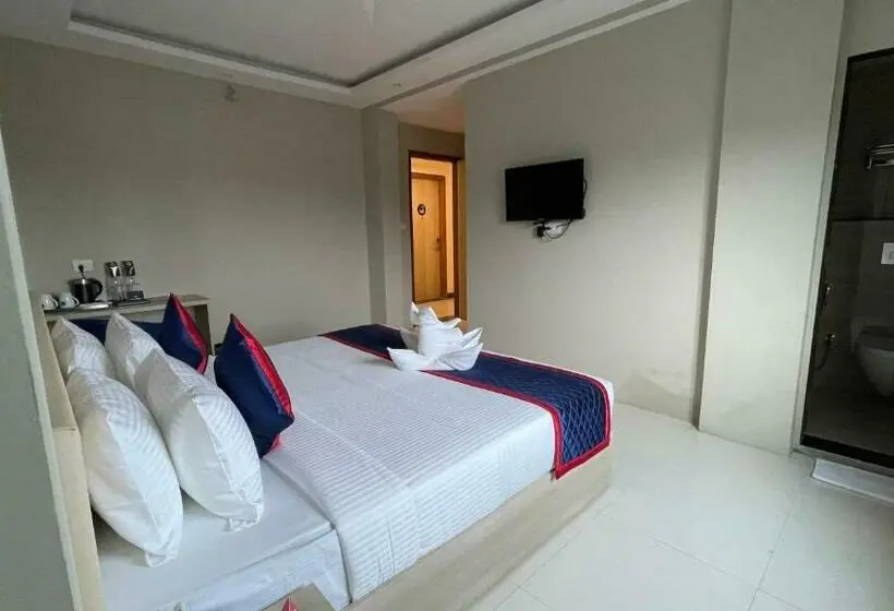 キングサイズベッドのスタンダードルーム, Zip By Spree Hotels Bhopal