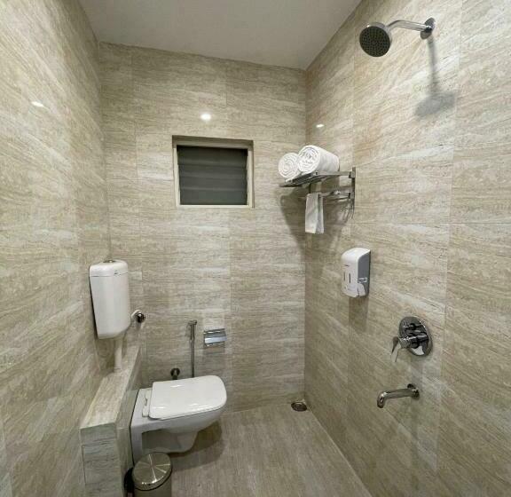 Стандартный Номер Кровать Кинг, Zip By Spree Hotels Bhopal