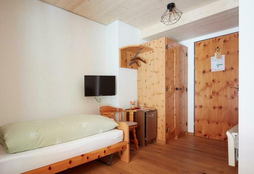 חדר אקונומי יחיד, Waldhaus