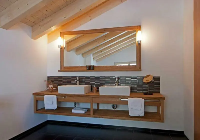 Sviitti Vuoristonäkymä, Waldhaus