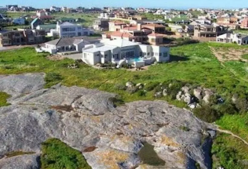 キングサイズベッドのスタンダードルーム, The Boulders Langebaan