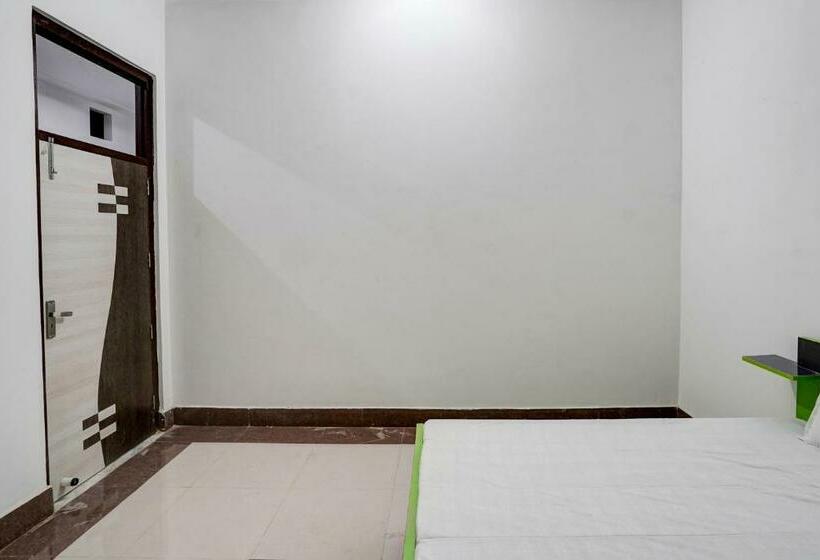 Трехместный Номер Классика, Oyo 81362 Sahara Guest House