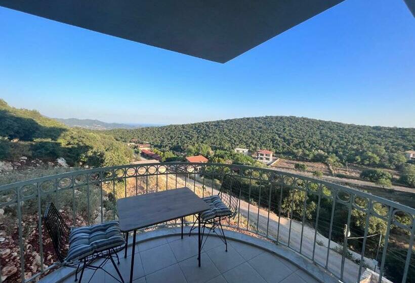 غرفة قياسية مزوَّدة بشُرفة, Natura Green Yeniköy/kaş