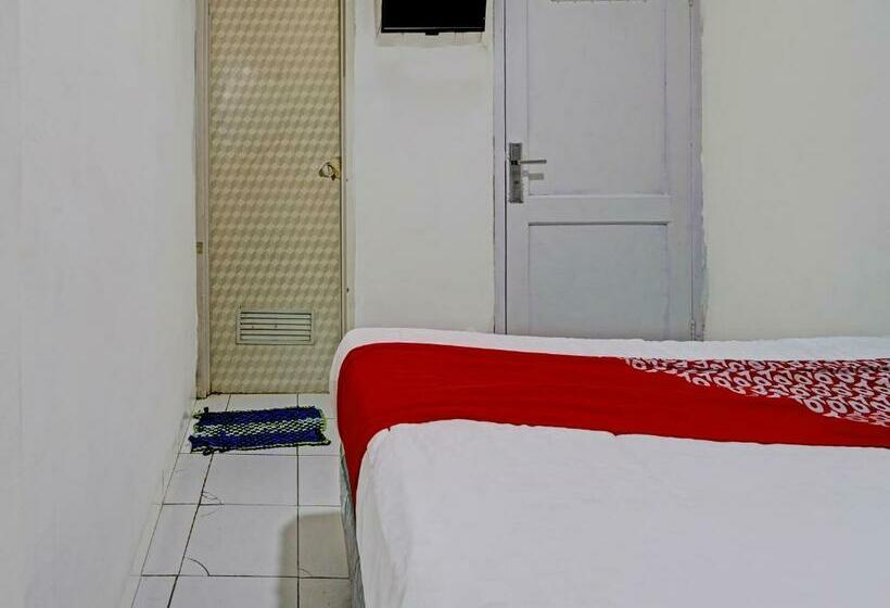 غرفة قياسية, Oyo 92726 Geulis Guest House