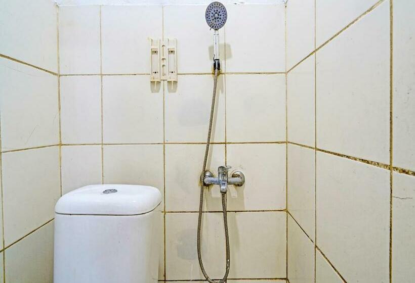 غرفة قياسية, Oyo 92726 Geulis Guest House