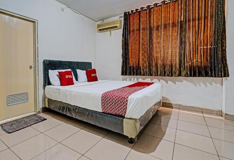 غرفة ديلوكس سرير كينج, Oyo 92726 Geulis Guest House