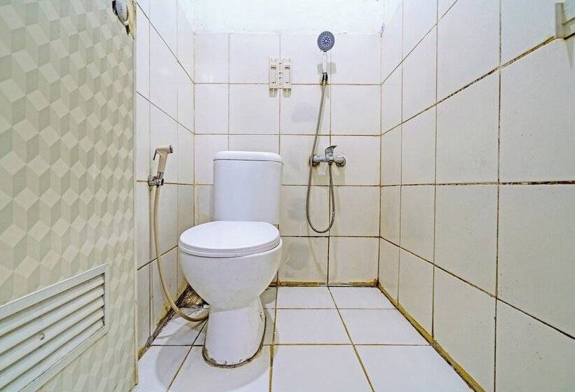 Номер Стандарт, Oyo 92726 Geulis Guest House