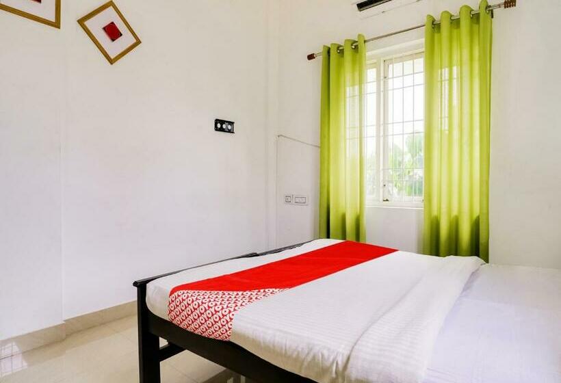 Üç Kişilik Klasik oda, Oyo Flagship Mbm Tower