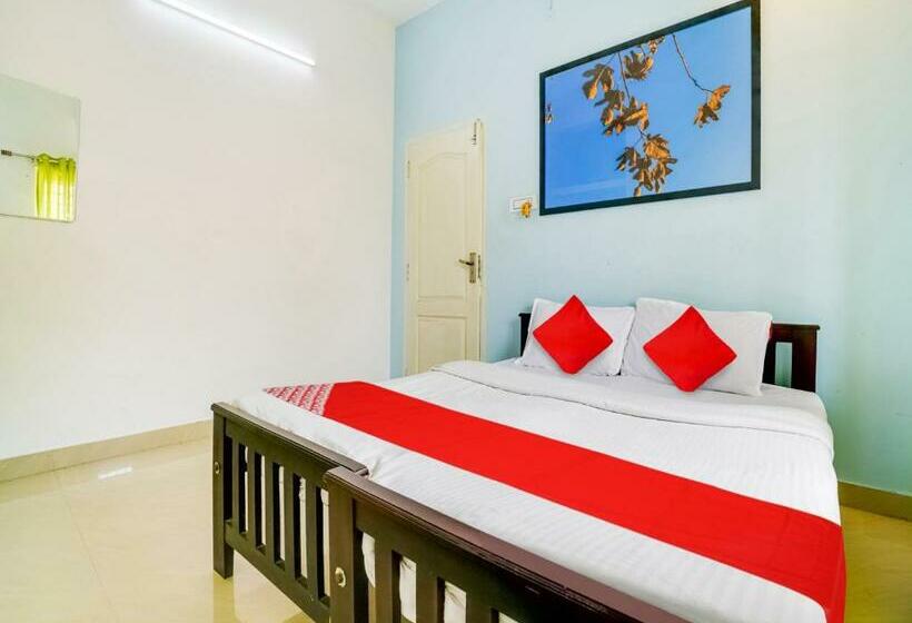 Üç Kişilik Klasik oda, Oyo Flagship Mbm Tower