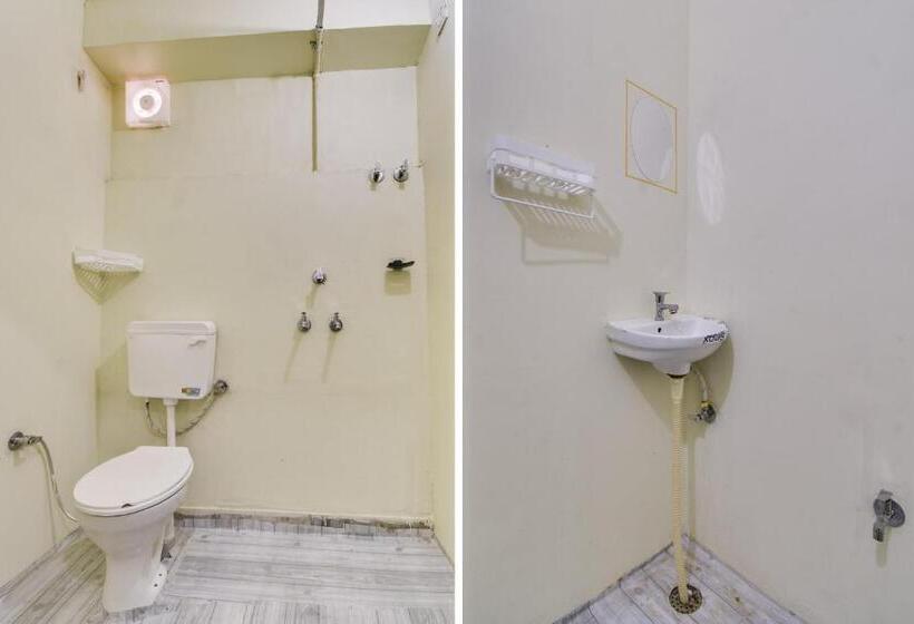 חדר קלאסי לשלושה, Oyo Flagship Hotel Azad Inn