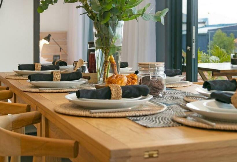 شقة غرفة نوم واحدة مزودة بشُرفة, The Murex