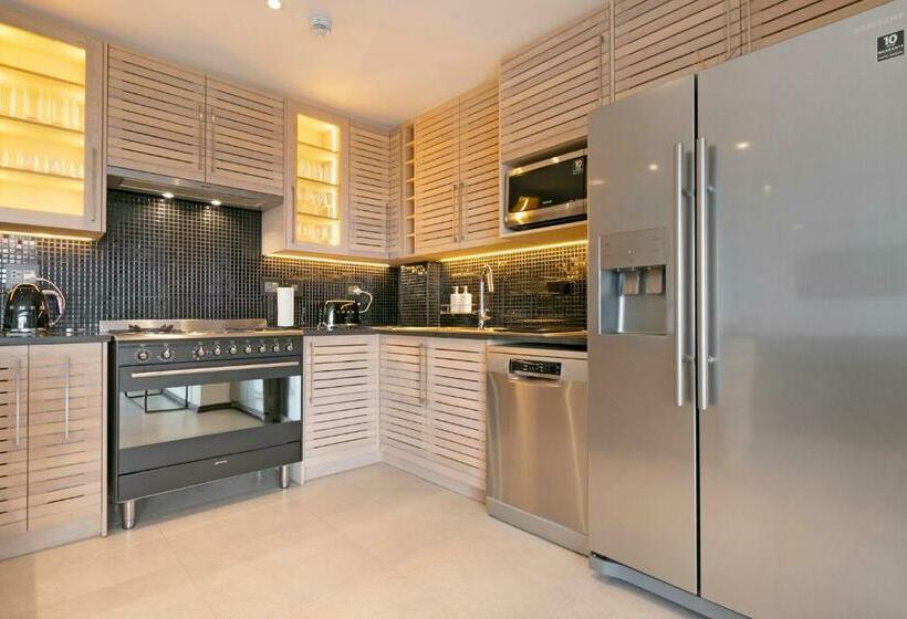 شقة غرفة نوم واحدة مزودة بشُرفة, The Murex