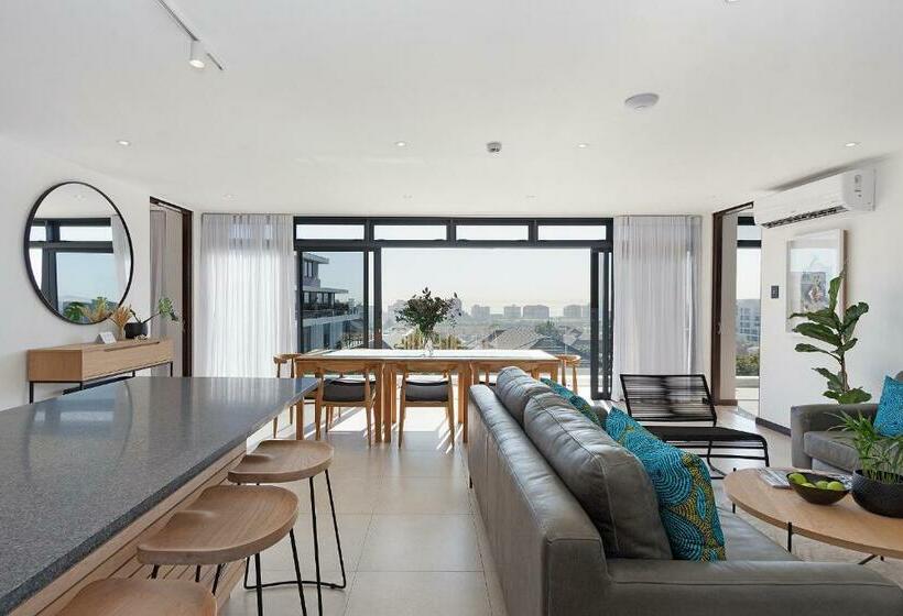 شقة غرفة نوم واحدة مزودة بشُرفة, The Murex