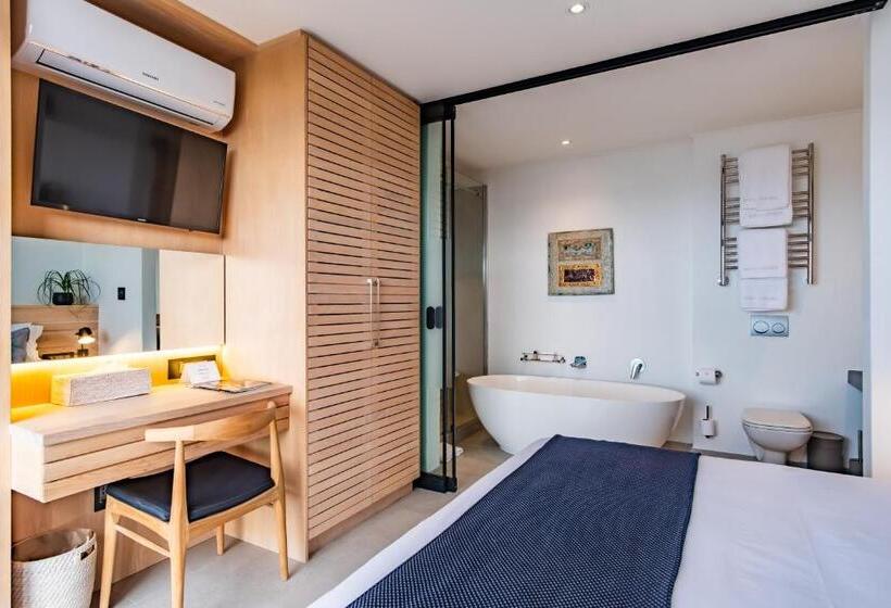 شقة 3 غرف, The Murex