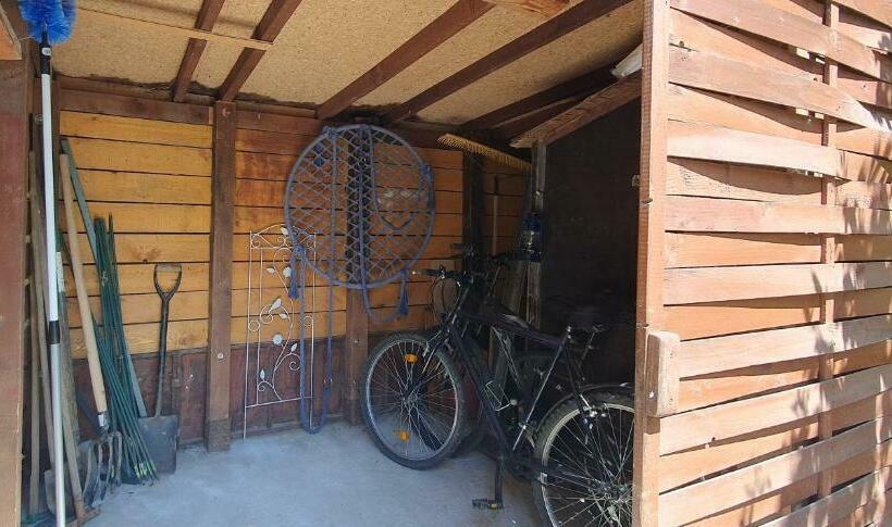 1 Bedroom Apartment Lake View, Baker Street Apartman