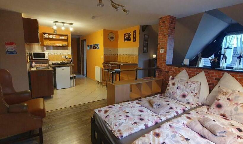 1 Bedroom Apartment Lake View, Baker Street Apartman