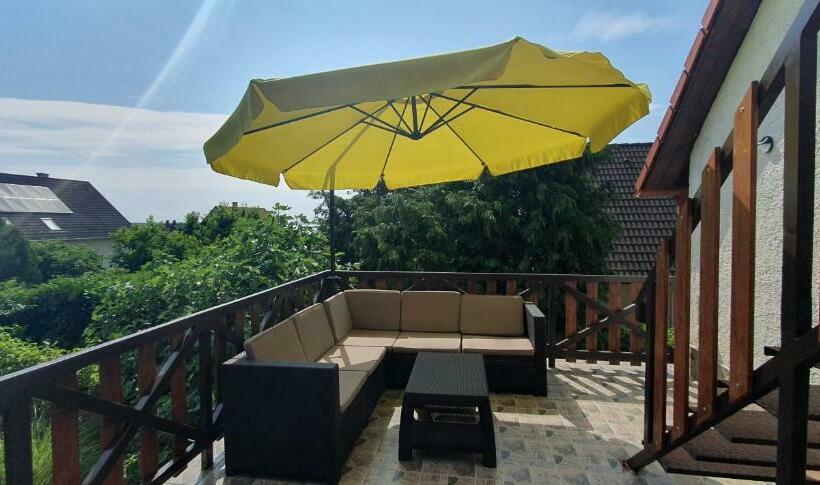 1 Bedroom Apartment Lake View, Baker Street Apartman