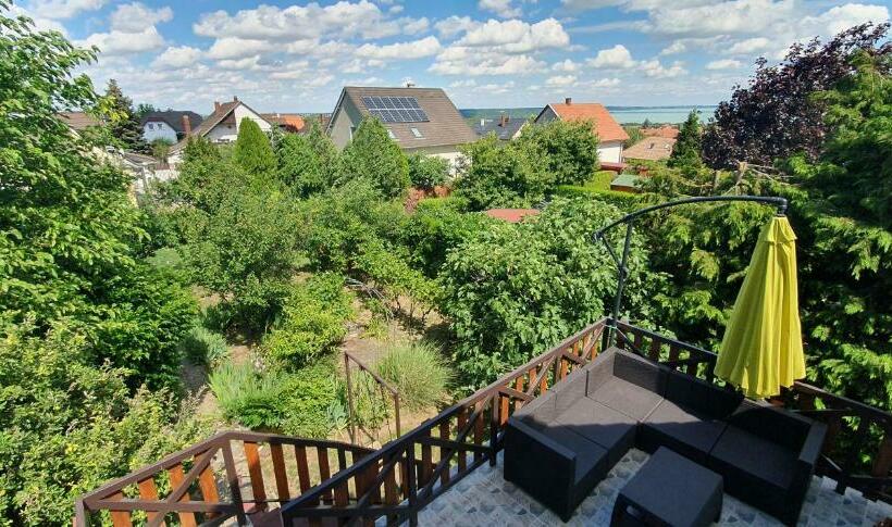 1 Bedroom Apartment Lake View, Baker Street Apartman