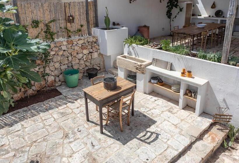 스탠다드 룸 풀장 전망, Trullo Santovia