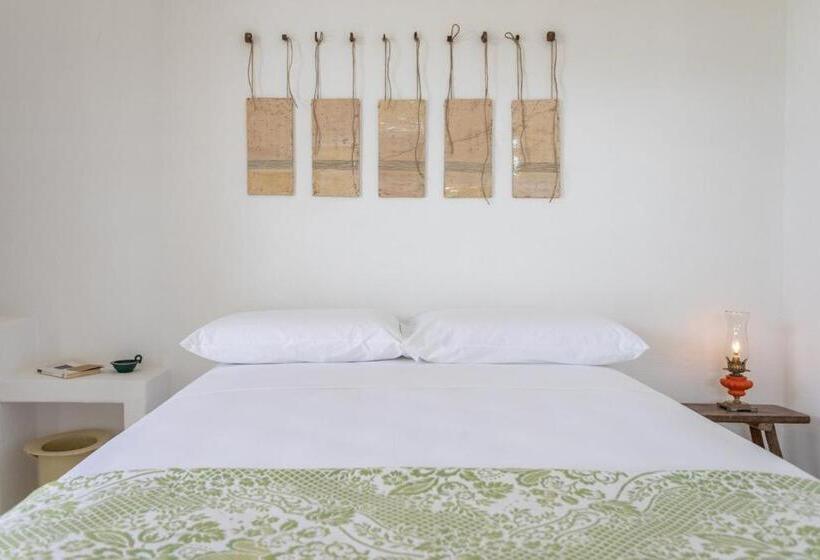 스탠다드 트리플 룸 풀장 전망, Trullo Santovia