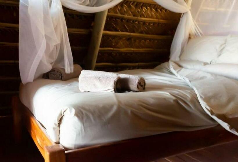 スタンダード４人部屋, Singila Ocean Lodge