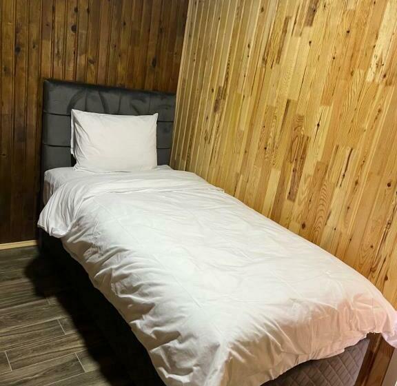 Family Suite, Yamaç çam